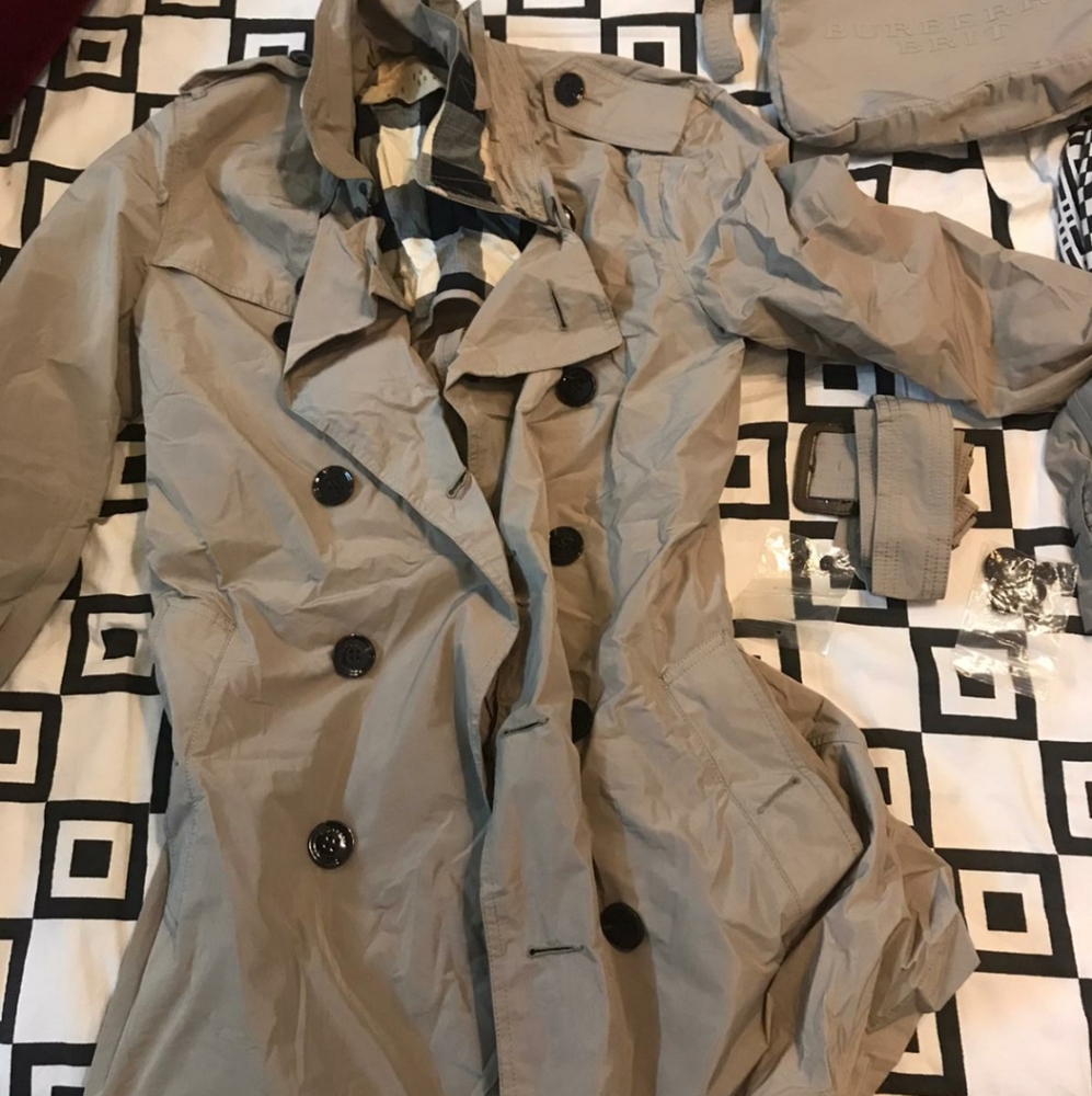 Burberry trench coat. Unused and authentic